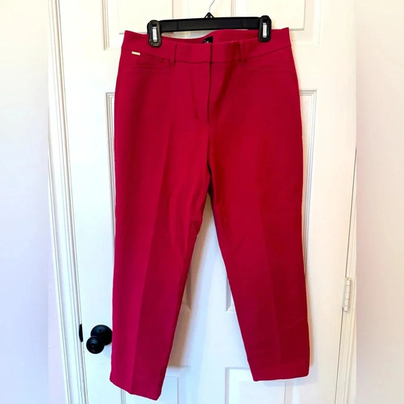 White House Black Market Pants - LIKE NEW White House Black Market Fuchsia Slim Ankle Pants